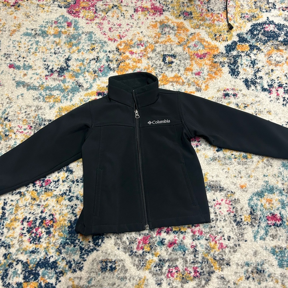 Columbia Black Softshell Jacket with Zip